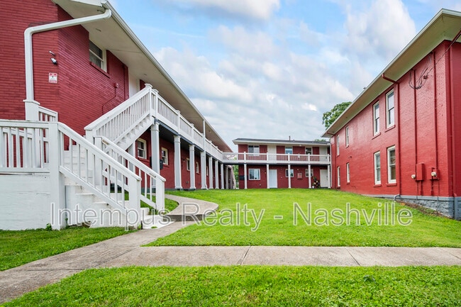 Building Photo - 910 Shelby Ave