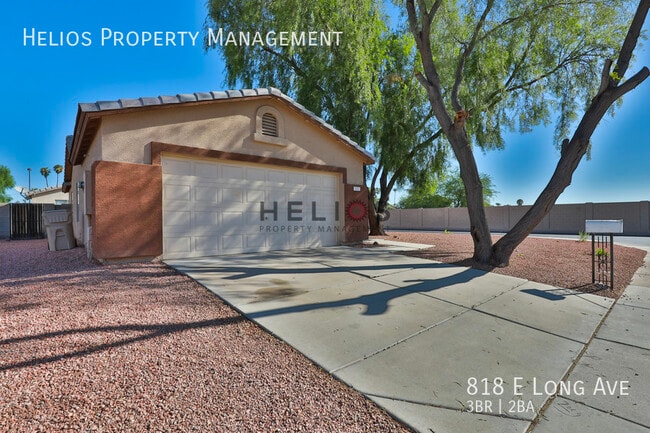 Building Photo - 818 E Long Ave