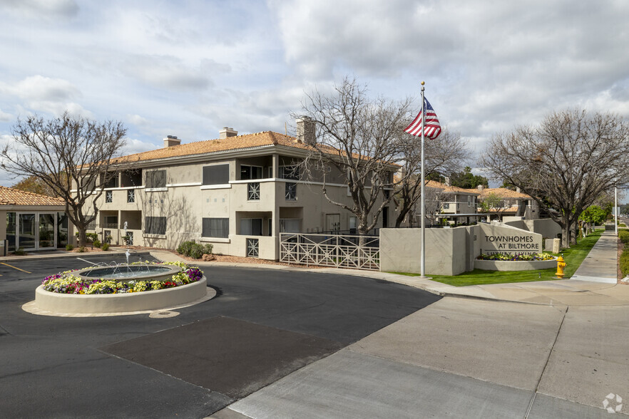 Entrance - Townhomes at Biltmore