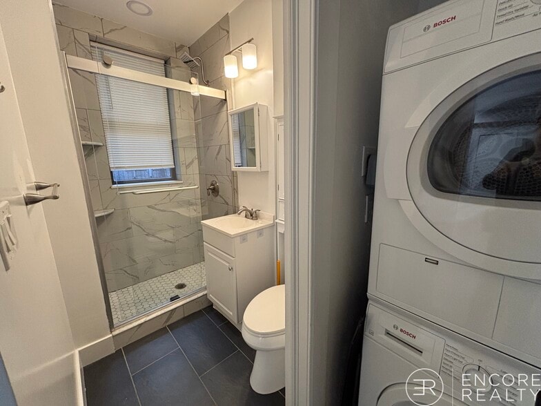 Building Photo - 19 Peterborough St