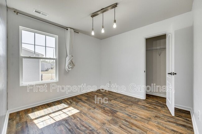 Building Photo - 1131 Ava Trail Ln