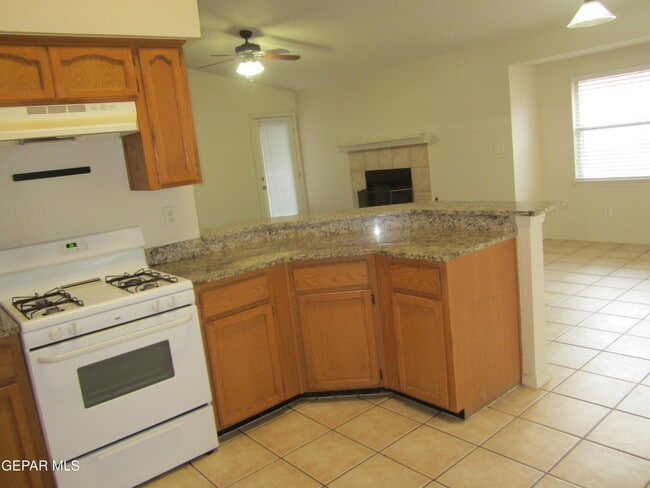 Building Photo - 6572 Dakota Ridge Dr