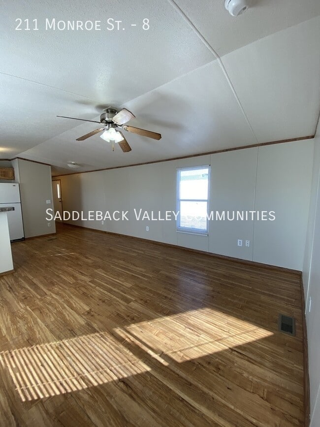 Building Photo - 211 Monroe St