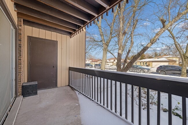 Building Photo - 827 194th St