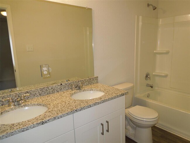 Building Photo - 266 Bluebonnet-