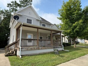 Building Photo - 107 W Wilkins St