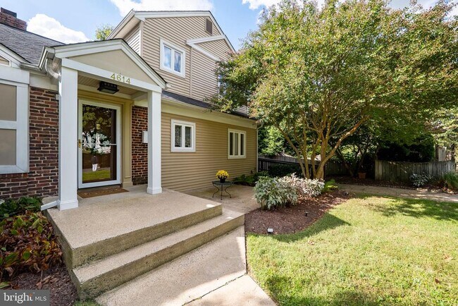 Primary Photo - 4614 ROXBURY Dr