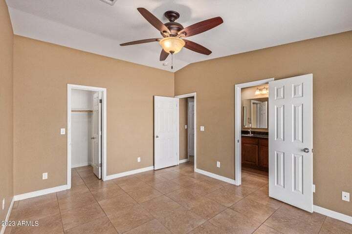Building Photo - 3140 W Villa Rita Dr