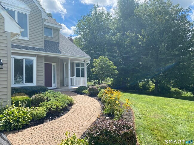 Building Photo - 54 Winchester Dr