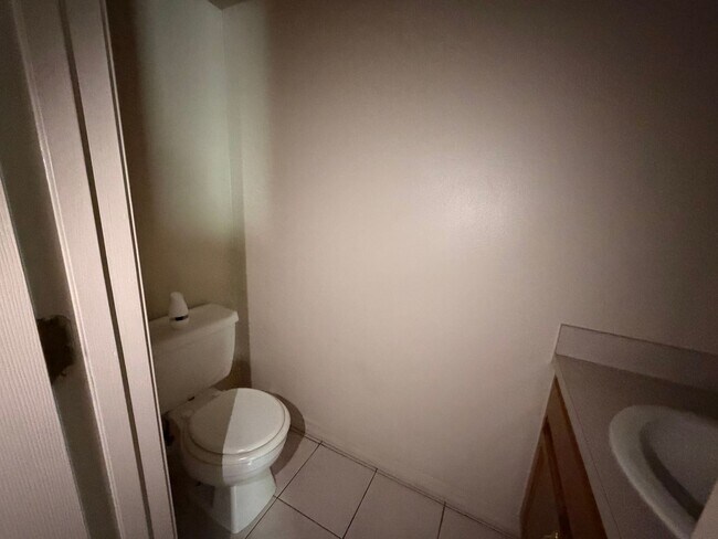 Building Photo - N Ithaca