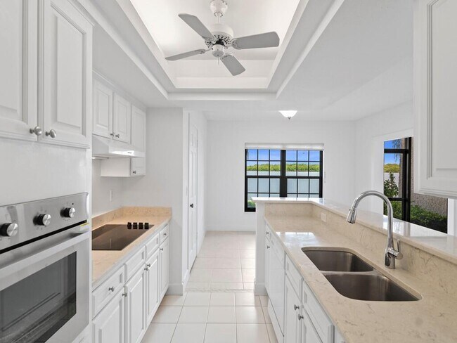 Building Photo - 5151 Jimmy Buffett Mem Hwy