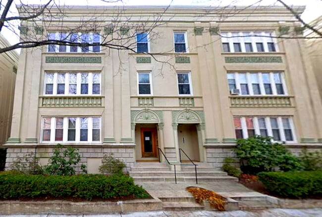 Building Photo - 66 Egmont St