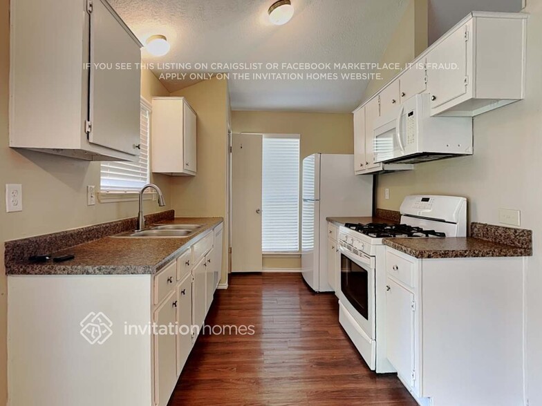 Building Photo - 11163 Wheatridge Dr