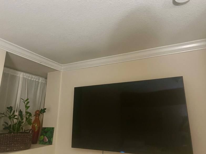 Building Photo - 257 El Dorado Dr