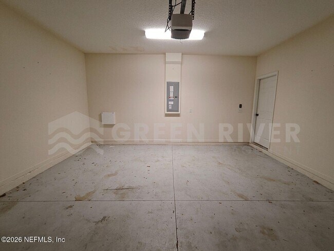 Building Photo - 3107 Zeyno Dr