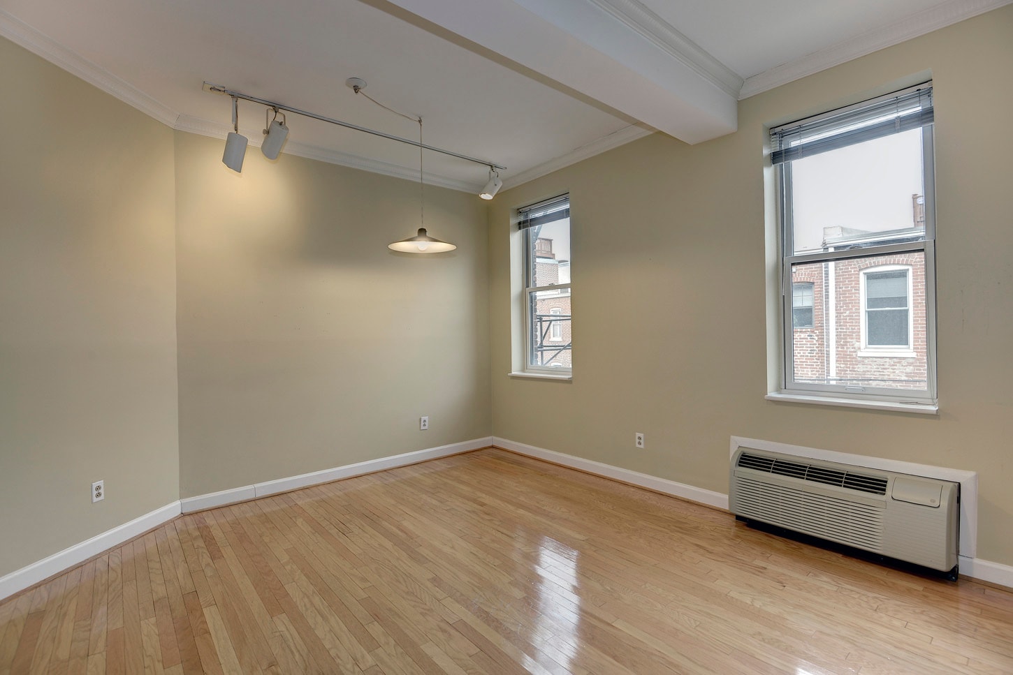 Bright dining/living room - 1741 T Street Northwest
