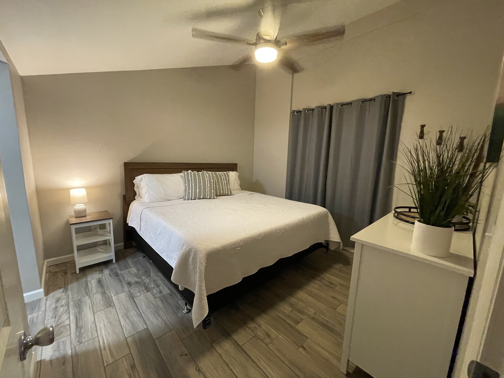 Building Photo - 4561 N Preston Dr