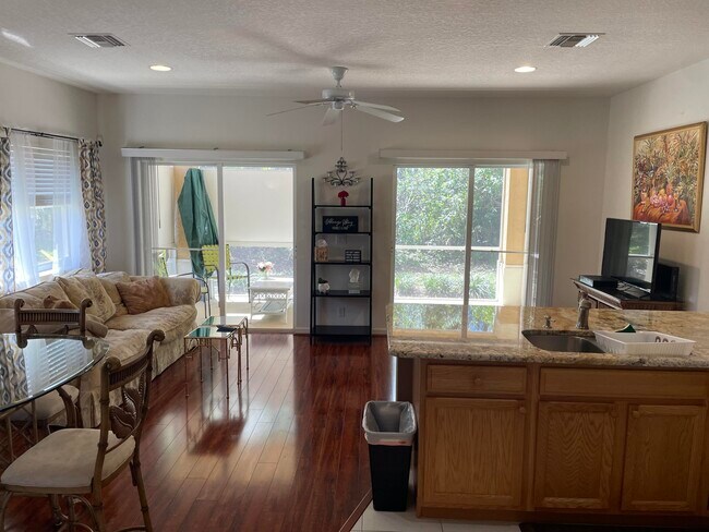 Building Photo - 8909 Sandshot Ct