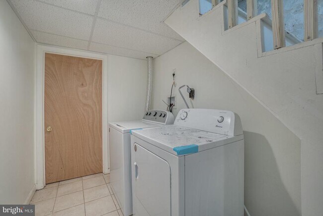 Building Photo - 3012 N Calvert St