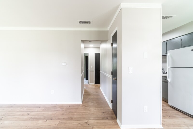 Building Photo - 3303 Hobson Rd