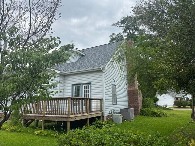 Building Photo - Beautiful home near downtown New Bern