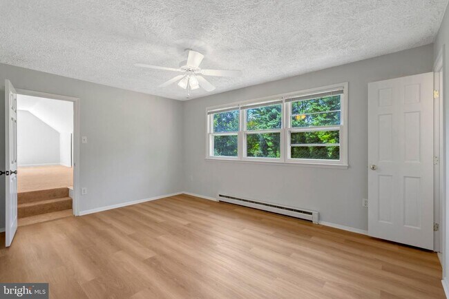 Building Photo - 4570 Lawnvale Dr
