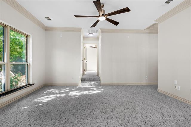 Building Photo - 1925 Manor Way Dr