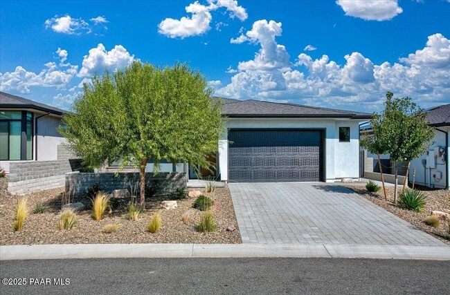 Building Photo - 5744 E Killen Loop