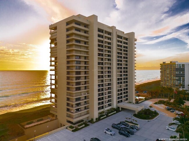 Building Photo - 8750 S Ocean Dr