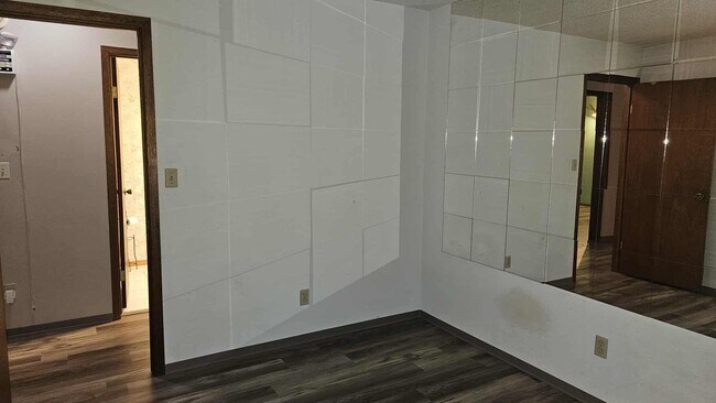 Building Photo - Beautiful House with 2 Wood Stoves across from park in Kalispell