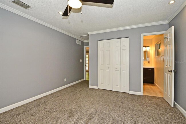 Building Photo - 2717 Scarlet Rd