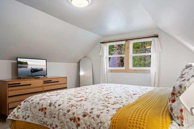 Building Photo - 30 Wag Rd