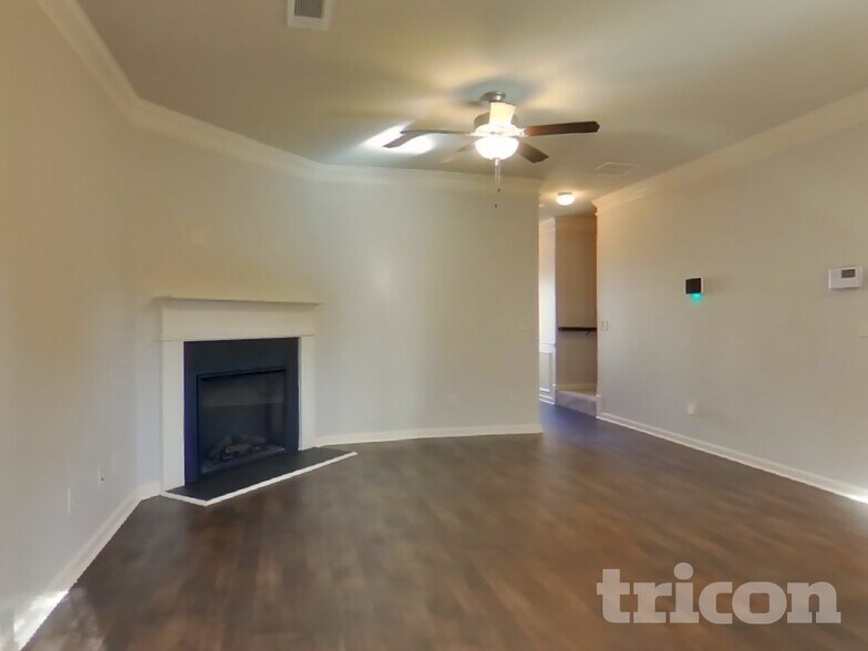 Building Photo - 371 Turtle Creek Dr