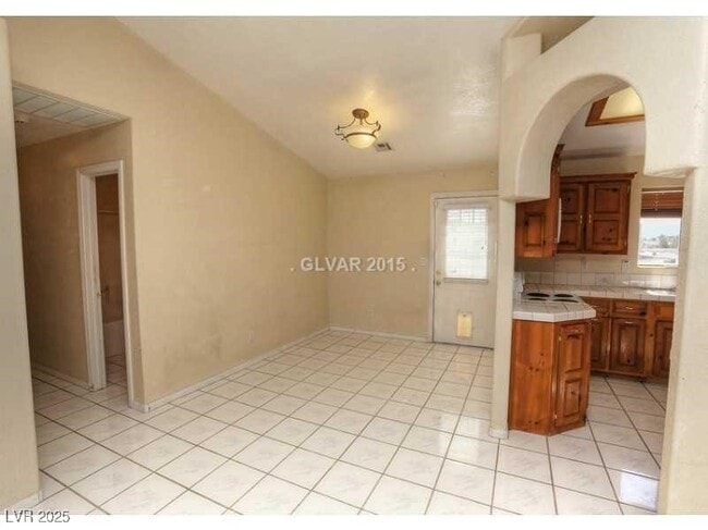 Building Photo - 1741 Idaho St