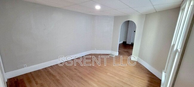 Building Photo - 534 Boone St
