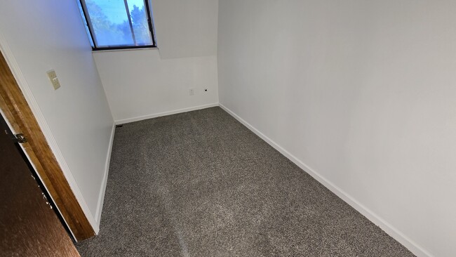 Building Photo - 6575 Santa Cruz Pl