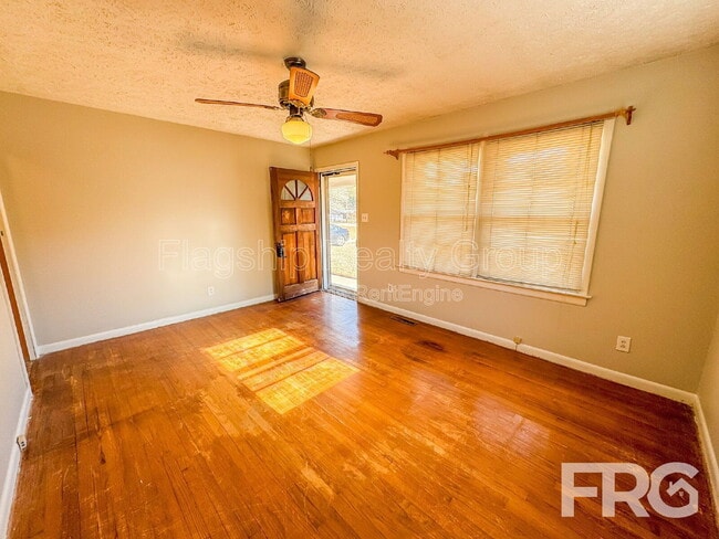 Building Photo - 124 Grant Dr