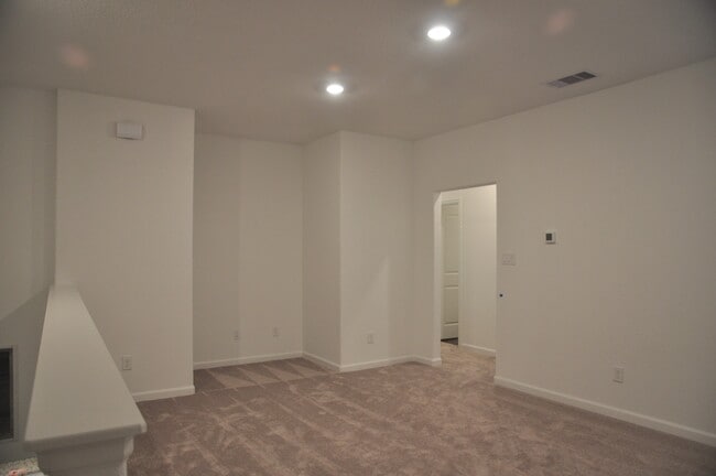 Building Photo - 32327 Melbrooke Dr