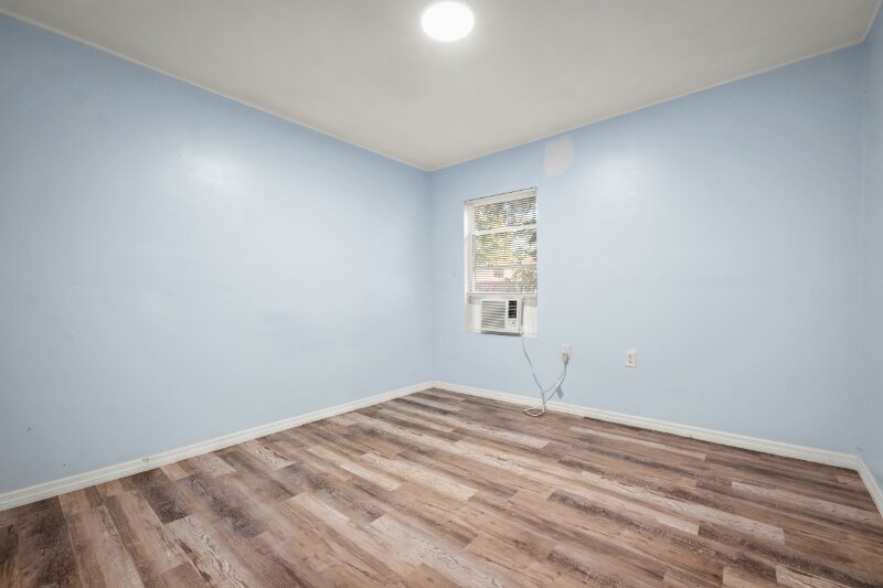 Building Photo - 257 Oceanway Ave