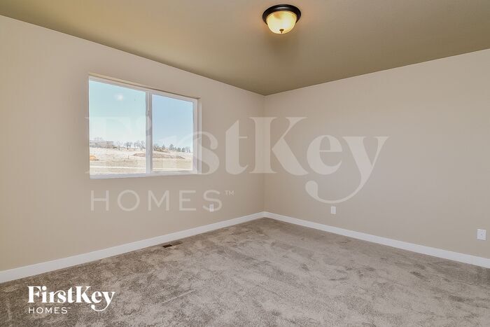 Building Photo - 10487 Horton Dr