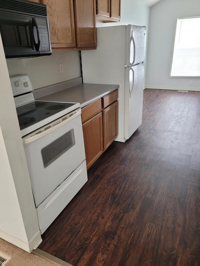 Building Photo - Town Home in Holt, MO