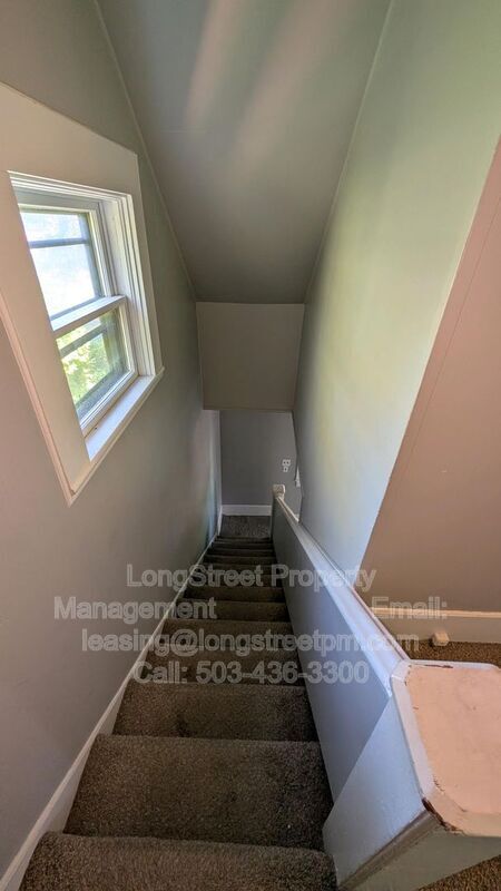 Building Photo - 622 NW 29th St