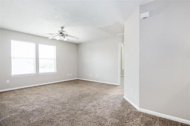 Building Photo - 1004 Autumn Brook St