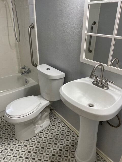 Hall Bathroom - 2008 Alan A Dale Rd
