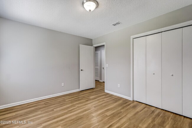 Building Photo - 5254 Percheron Ct