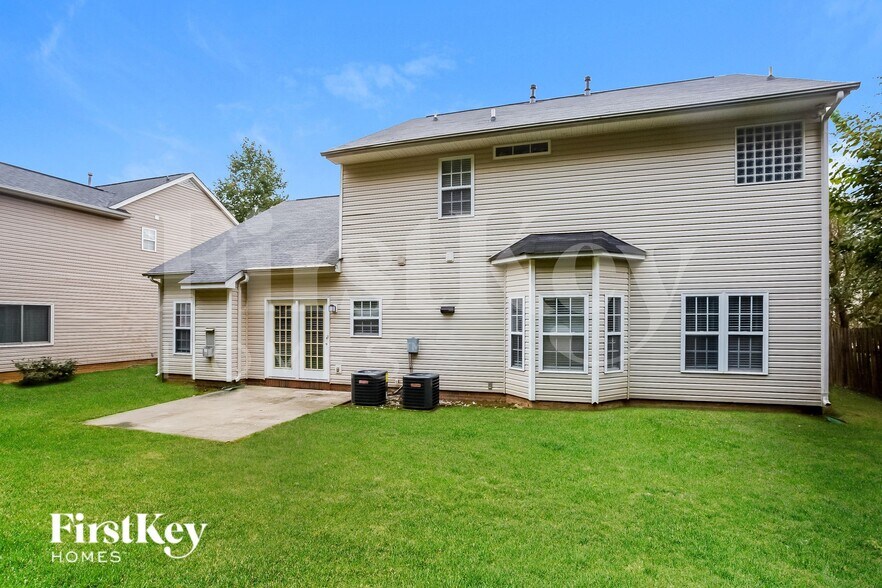 Building Photo - 10311 Fairbourne Ct