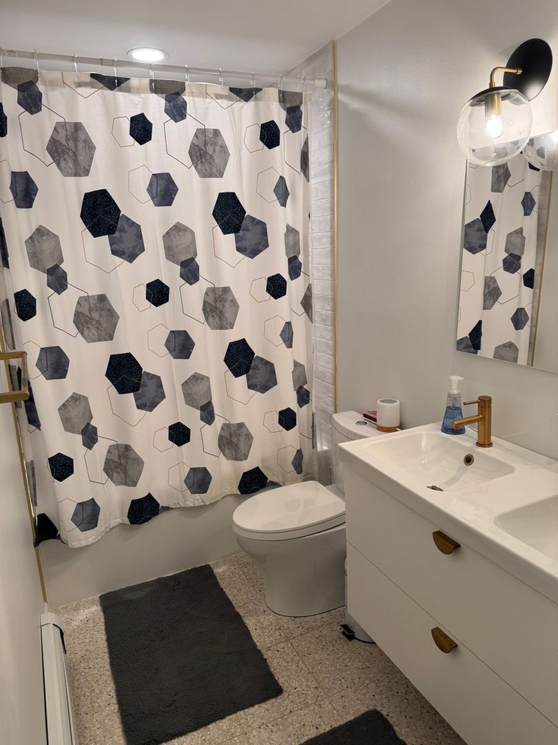 Building Photo - 1237 Meadowbrook Ave