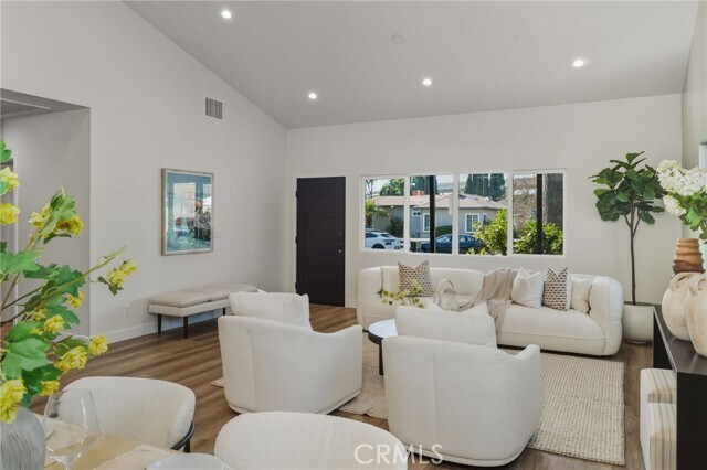 Building Photo - 2536 Cotner Ave