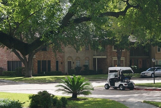 Building Photo - 5801 Lumberdale Rd