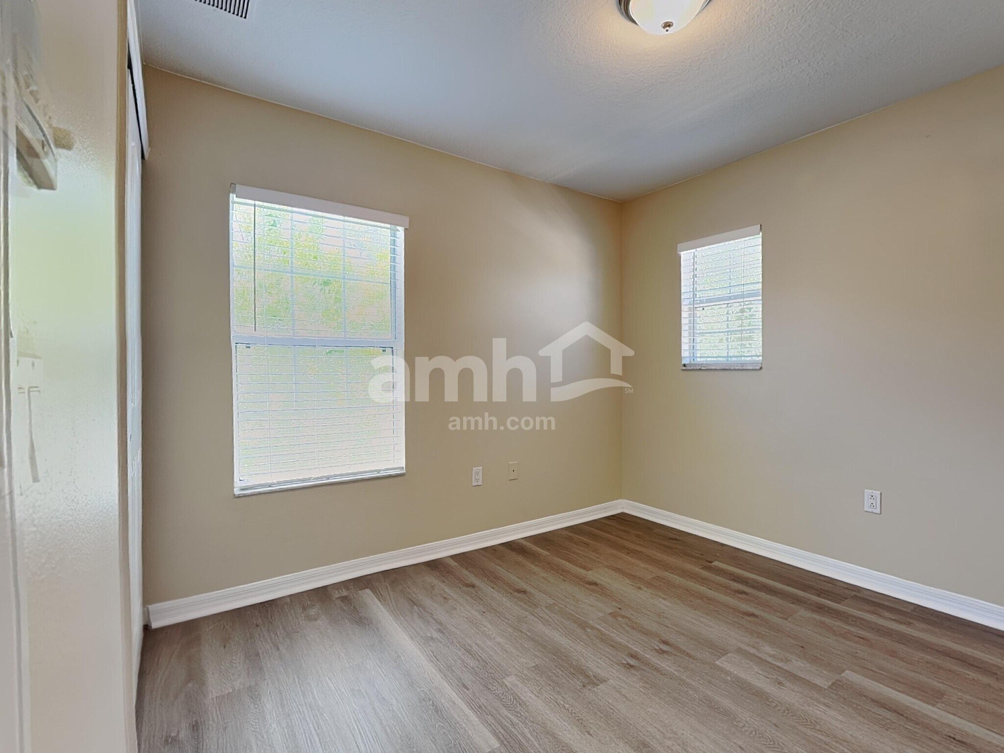 Building Photo - 9124 Gablewood Pl